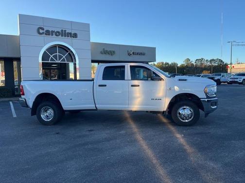2021 RAM 3500 Tradesman Crew Cab 4x4 8' Box