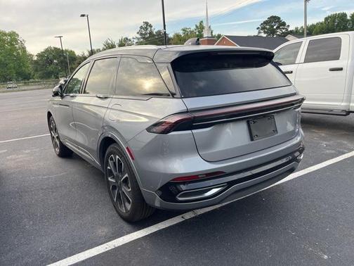 2024 Lincoln Nautilus Reserve