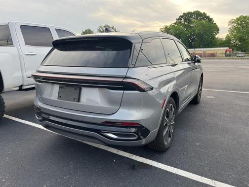 2024 Lincoln Nautilus Reserve