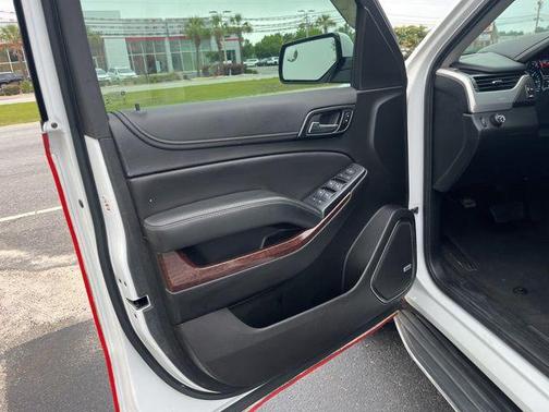 Summit White 2020 GMC Yukon SLE