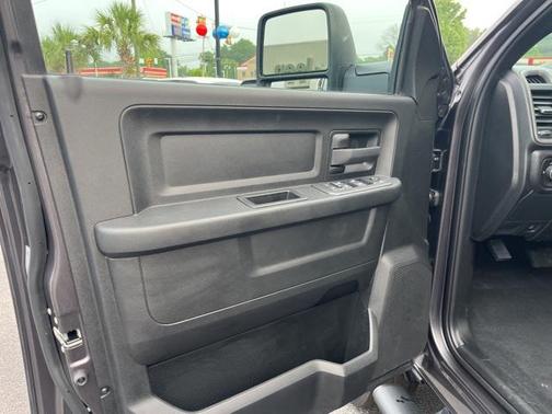 2025 RAM 2500 Tradesman Crew Cab 4x4 6'4' Box