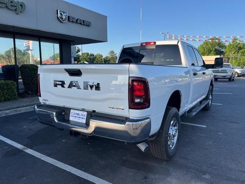 2025 RAM 2500 Tradesman Crew Cab 4x4 6'4' Box