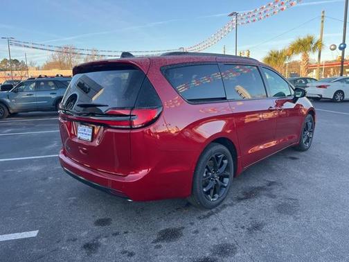2026 Chrysler Pacifica L