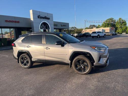 Silver Sky Metallic w/Midnight Black Roof 2020 Toyota RAV4 Hybrid SE