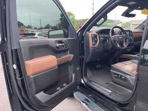 Black 2022 Chevrolet Silverado 1500 Limited High Country