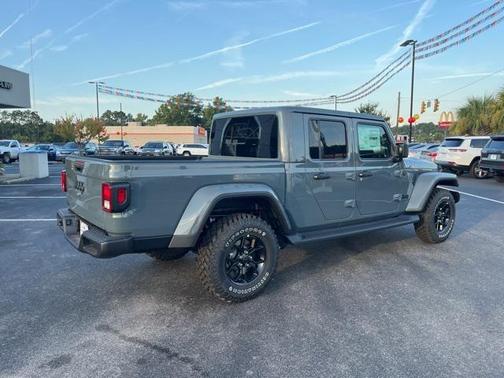 2025 Jeep Gladiator High Tide