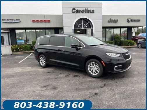 Diamond Black Crystal Pearlcoat 2026 Chrysler Pacifica L