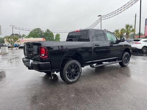 Diamond Black Crystal Pearlcoat 2026 RAM 2500 Big Horn Crew Cab 4x4 6'4' Box