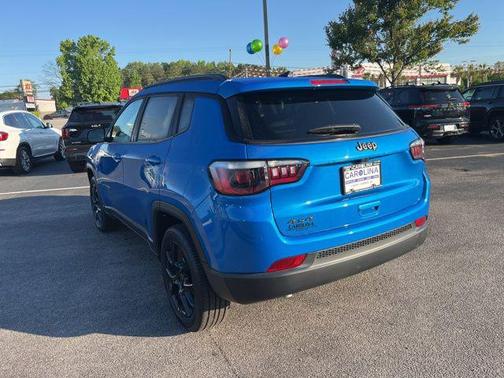 Hydro Blue Pearlcoat 2026 Jeep Compass Latitude