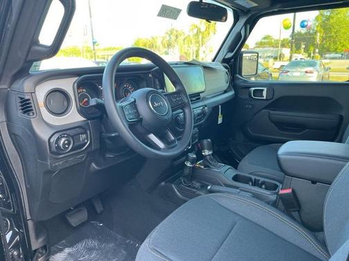 2025 Jeep Gladiator Nighthawk