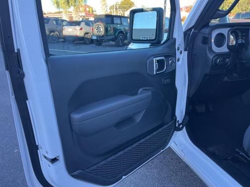 2026 Jeep Gladiator Sport S