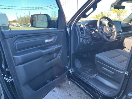 2026 RAM 1500 Warlock Crew Cab 4x4 5'7' Box