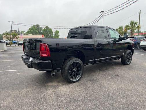 Diamond Black Crystal Pearlcoat 2026 RAM 2500 Laramie Crew Cab 4x4 6'4' Box