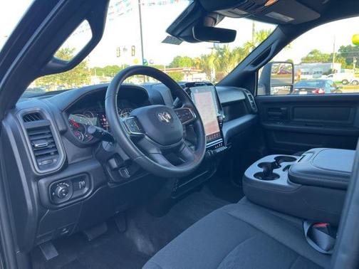 2025 RAM 2500 Tradesman Crew Cab 4x4 6'4' Box