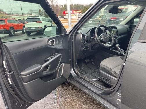 2022 Kia Soul EX