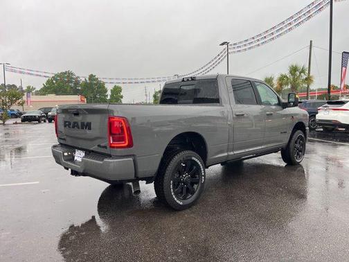Ceramic Gray Clearcoat 2026 RAM 2500 Laramie Crew Cab 4x4 6'4' Box