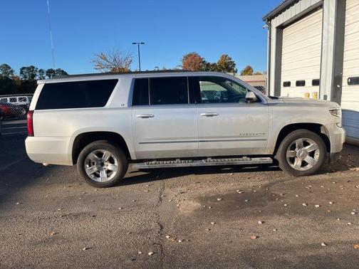 2018 Chevrolet Suburban LT