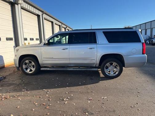 2018 Chevrolet Suburban LT