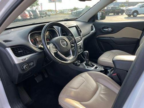 Bright White Clearcoat 2016 Jeep Cherokee Limited