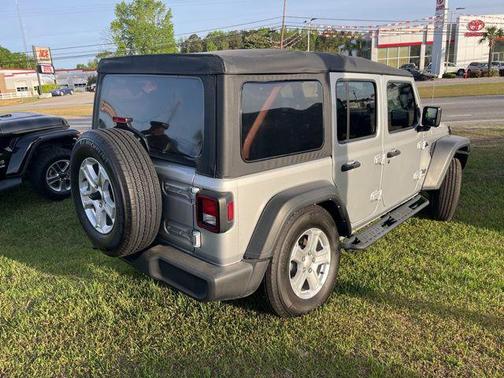 2022 Jeep Wrangler Unlimited Sport