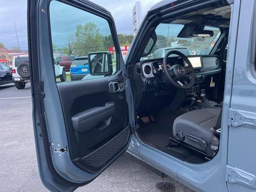 2026 Jeep Gladiator Sport S