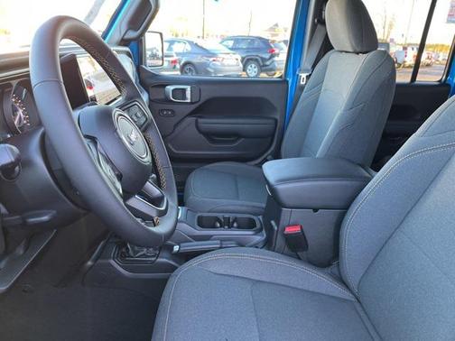 2025 Jeep Gladiator Sport S