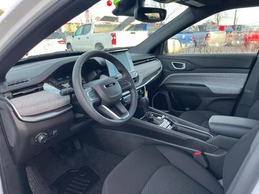 2025 Jeep Compass Sport