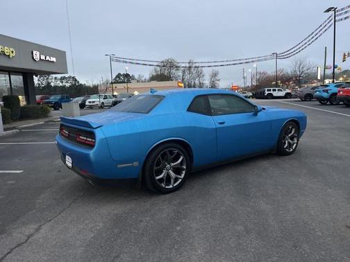2015 Dodge Challenger SXT Plus