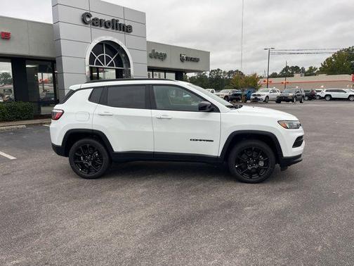 bright white clearcoat 2026 Jeep Compass Latitude