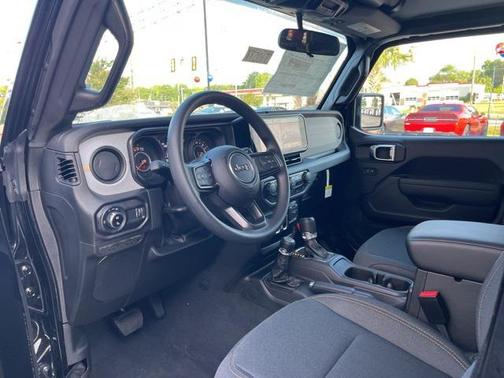 2025 Jeep Gladiator Nighthawk
