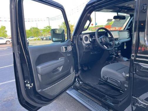 2025 Jeep Gladiator Nighthawk