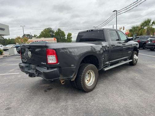 2022 RAM 3500 Big Horn Crew Cab 4x4 8' Box