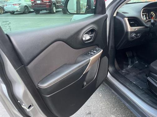 2018 Jeep Cherokee Latitude