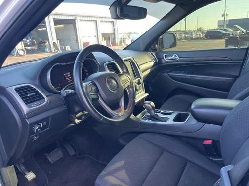 2018 Jeep Grand Cherokee Laredo E
