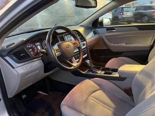 2018 Hyundai SONATA SEL