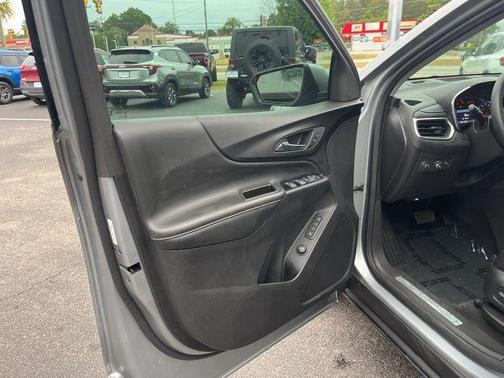Sterling Gray Metallic 2024 Chevrolet Equinox Premier w/1LZ