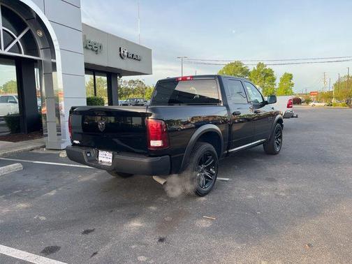 Diamond Black Crystal Pearlcoat 2024 RAM 1500 Classic Warlock Crew Cab 4x2 5'7' Box