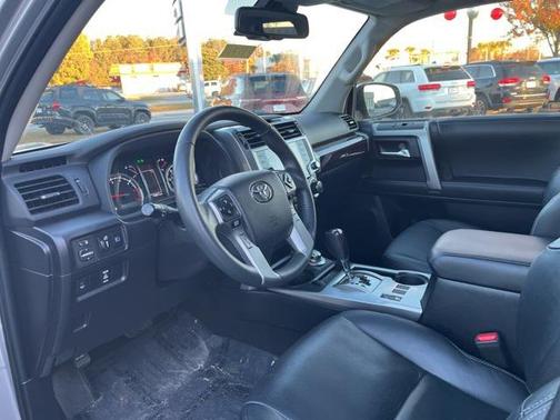 2020 Toyota 4Runner SR5