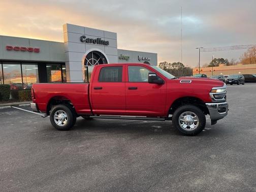 2026 RAM 2500 Tradesman Crew Cab 4x4 6'4' Box