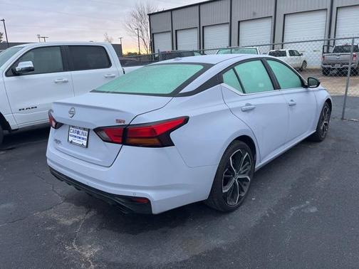 2025 Nissan Altima SR FWD