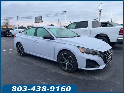 2025 Nissan Altima SR FWD