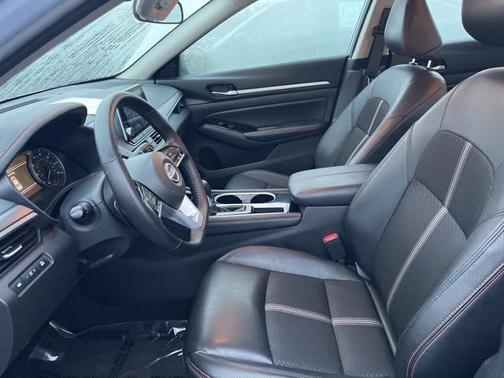 2025 Nissan Altima SR FWD