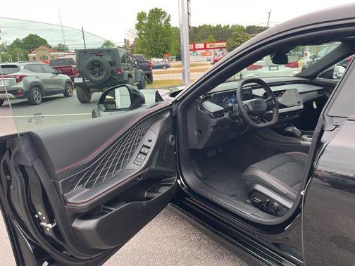 Diamond Black Crystal Pearlcoat 2026 Dodge Charger R/T Scat Pack