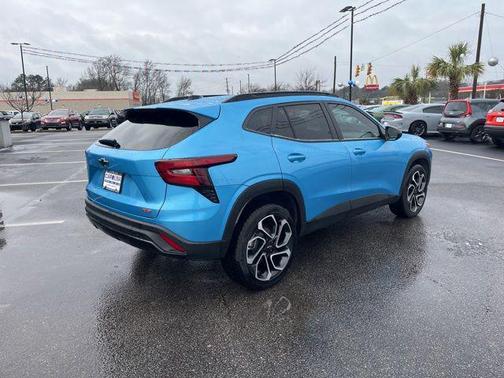 Marina Blue Metallic 2025 Chevrolet Trax FWD 2RS