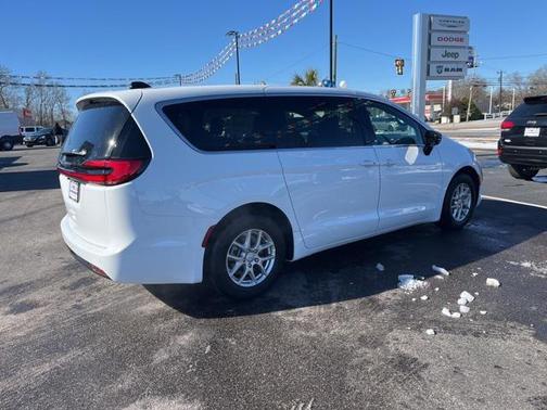 2026 Chrysler Pacifica L