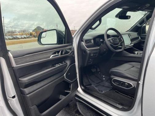 2024 Jeep Wagoneer Series II 4x2