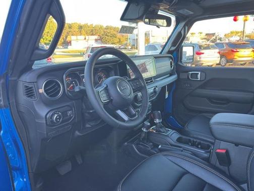 2025 Jeep Gladiator High Tide