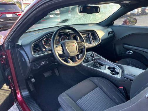 Octane Red Pearlcoat 2020 Dodge Challenger SXT