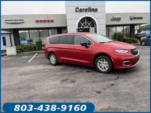 Red Hot Pearlcoat 2026 Chrysler Pacifica L