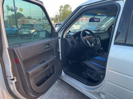 Ingot Silver 2019 Ford Flex SE